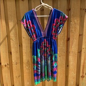 Super cute, short dress